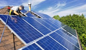 Service d'installation de photovoltaïque et tuiles photovoltaïques à Montamise